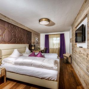 Superior Zimmer mit Kingsize-Bett